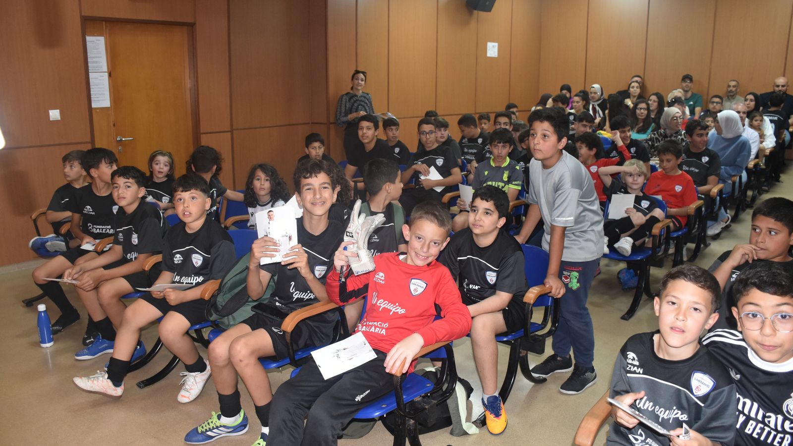 La AD Ceuta visita el Colegio San Daniel
