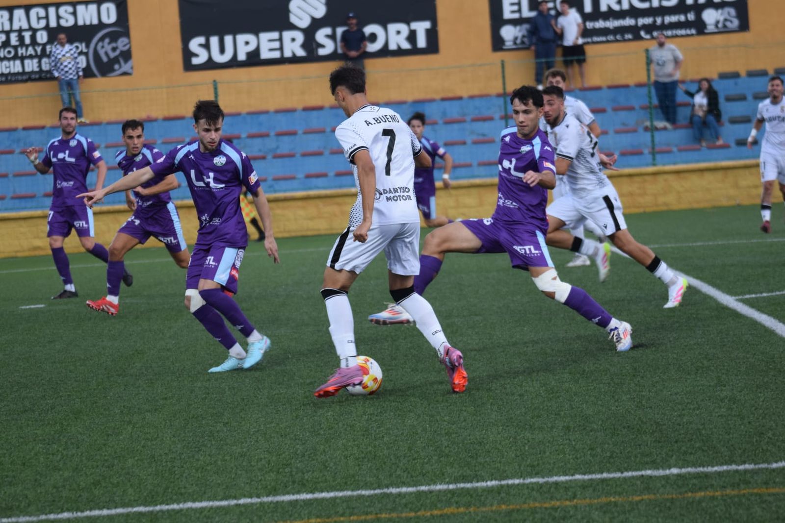 (1-1) La AD Ceuta B le perdona la vida al Ciudad de Lucena