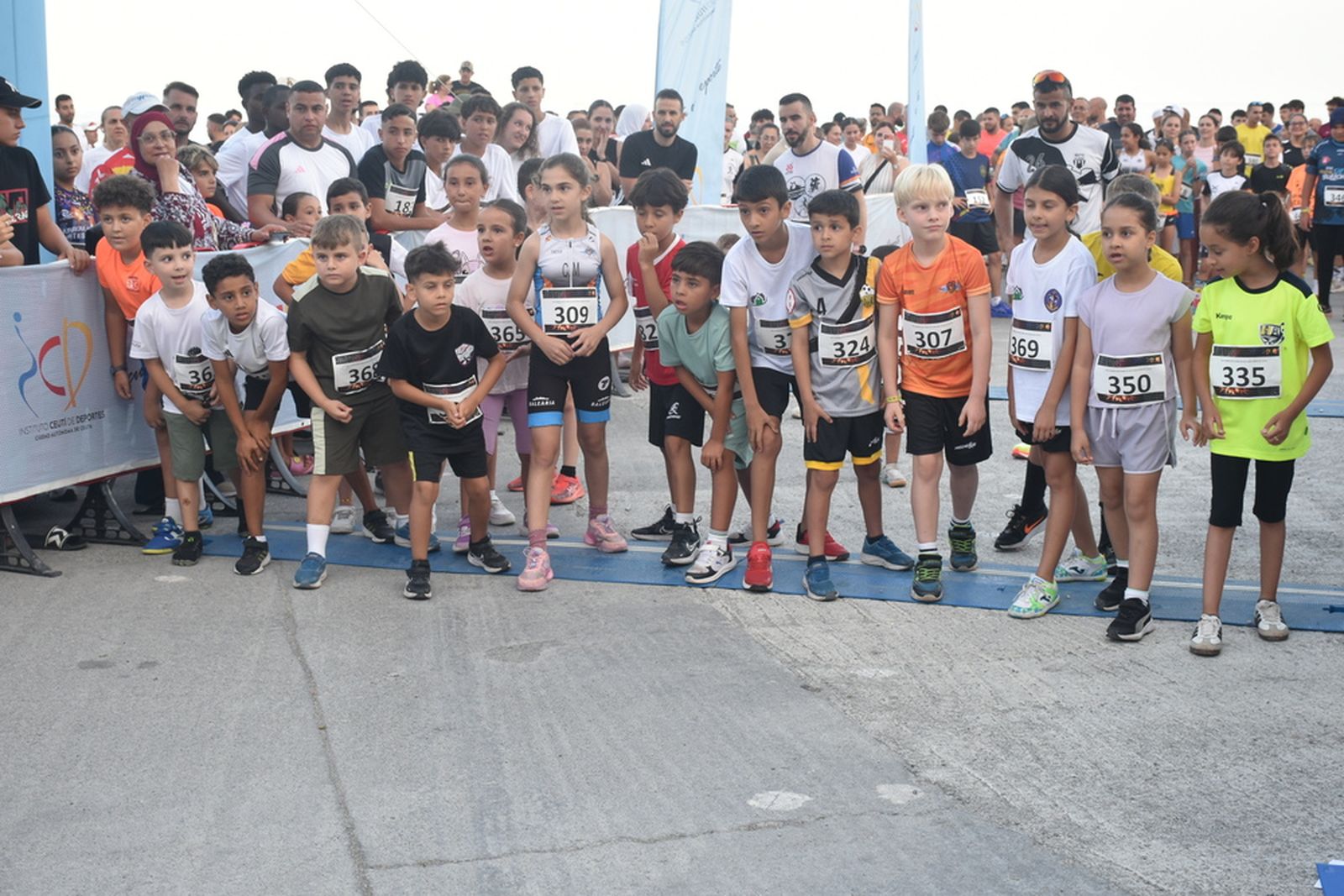 “Bily” y Elena López, reyes de la XXXI carrera popular de San Juan
