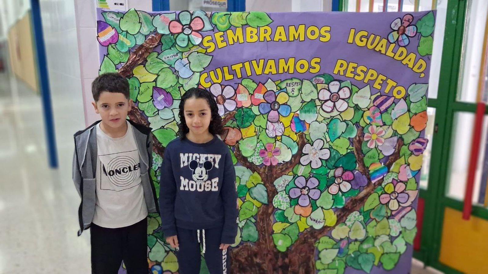 El 'Rey Juan Carlos I' corre por la igualdad