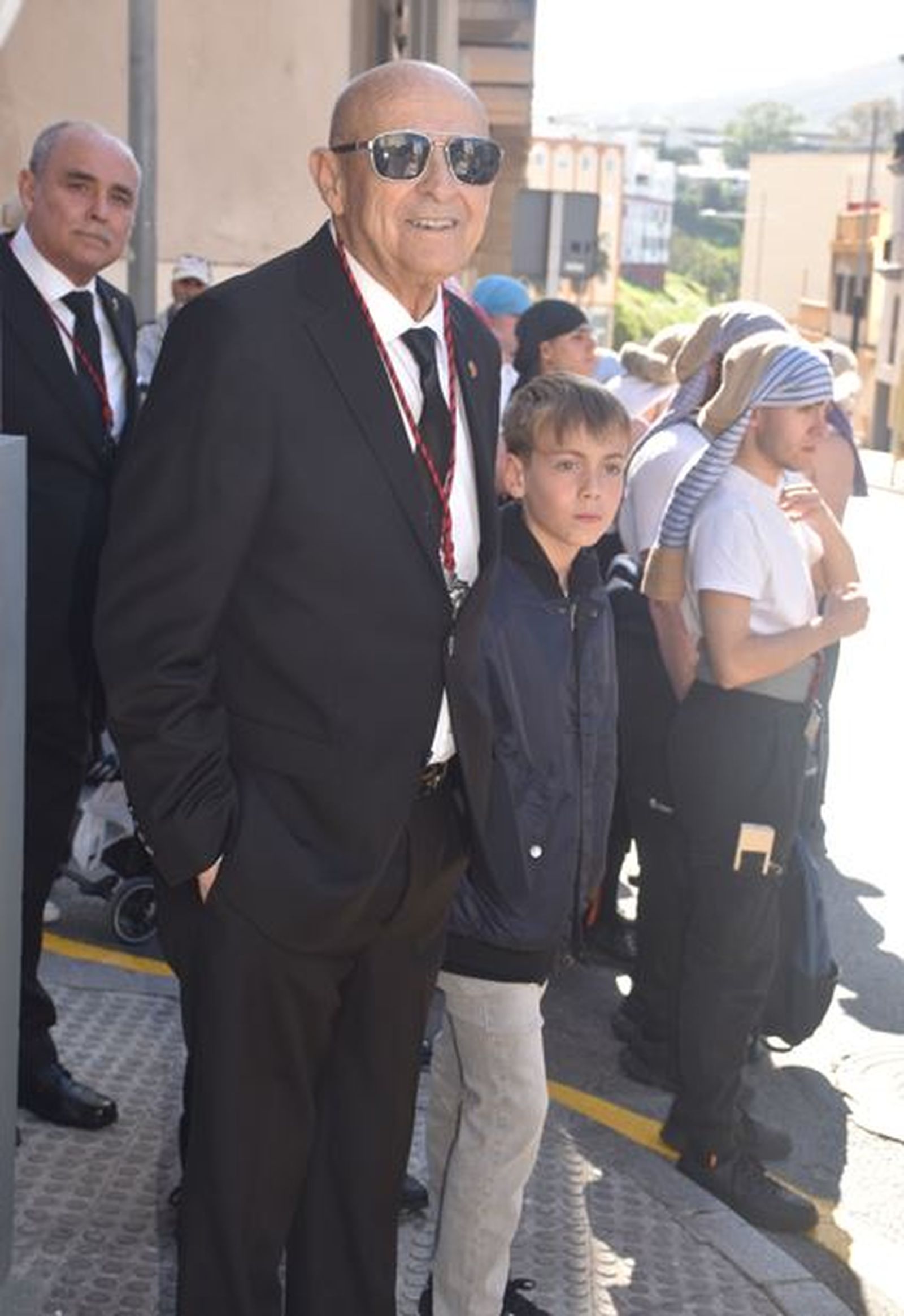 La Amargura: andares de barrio para un Miércoles Santo soleado