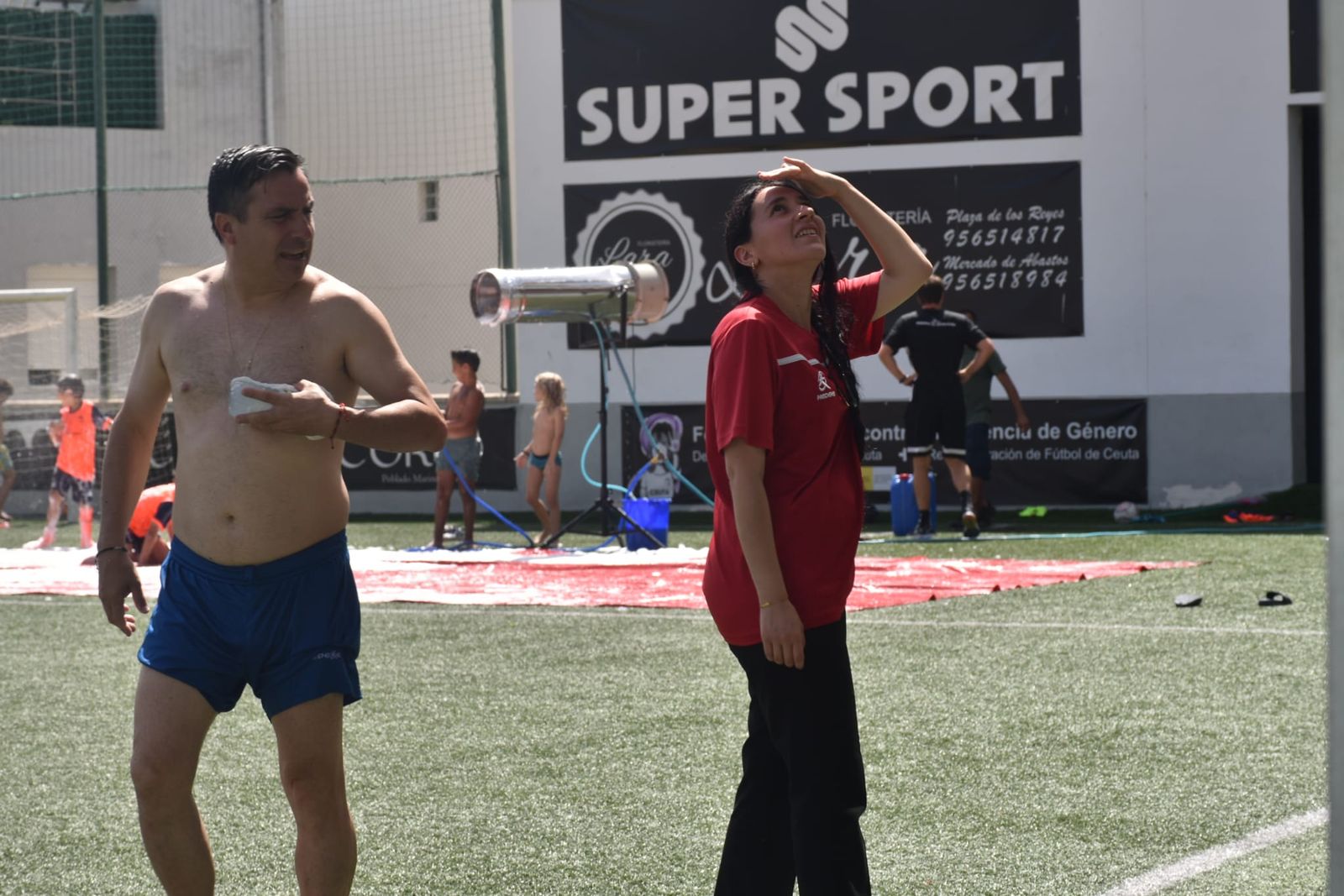 Fiesta de deporte, espuma y convivencia en el Campus de Verano ‘Emilio Cózar’