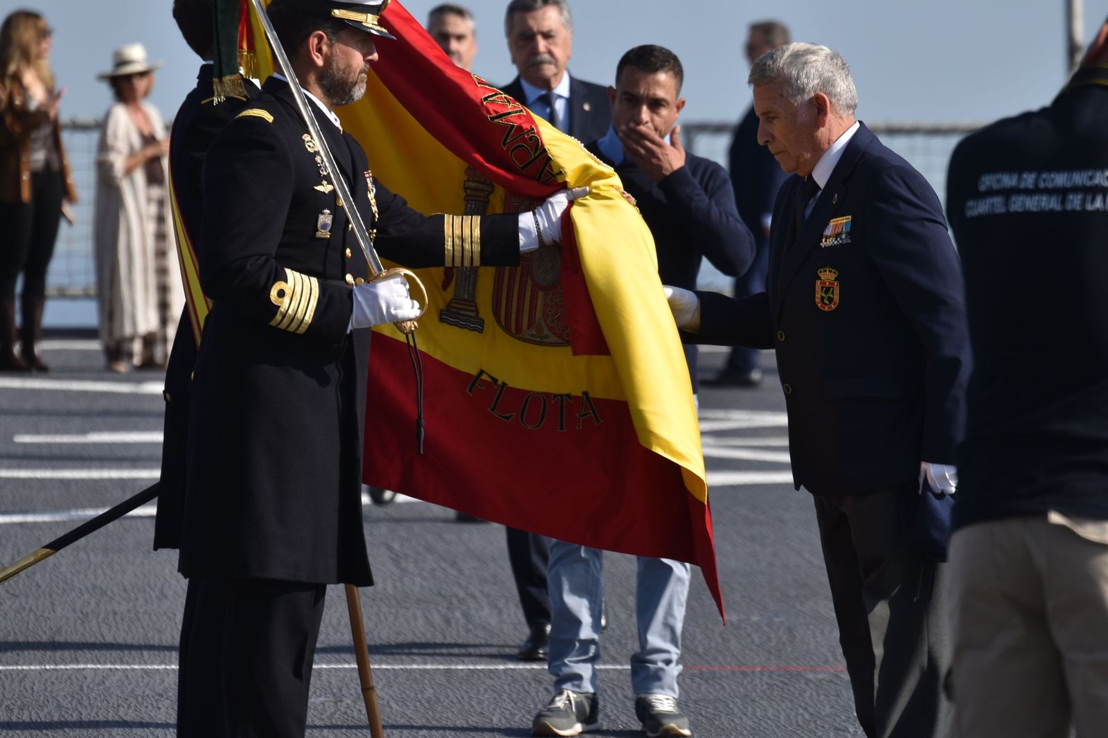 Emotiva jura de bandera a bordo del 'Castilla'
