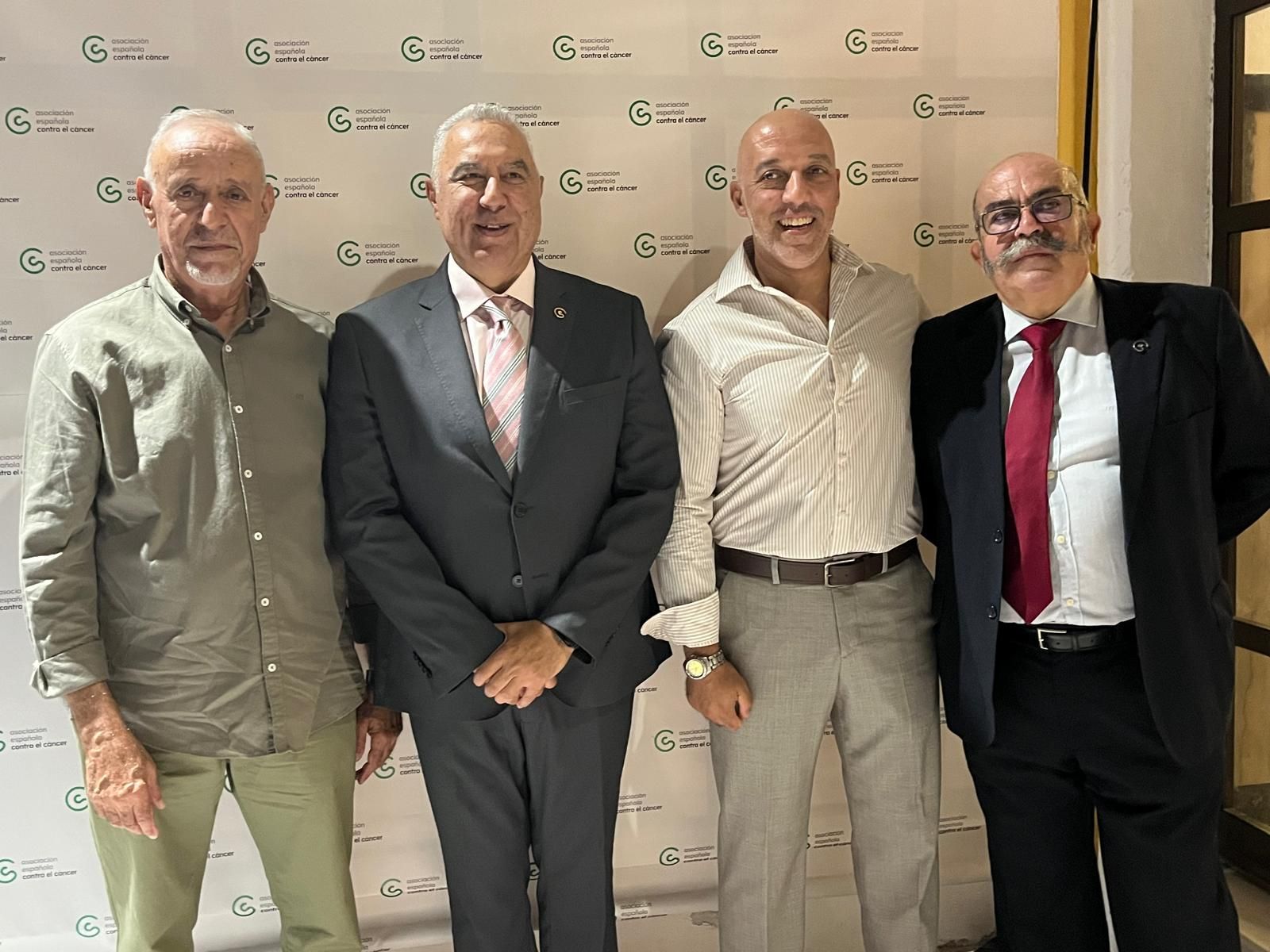 FOGALERÍA | La cena benéfica en Ceuta de la AECC en imágenes
