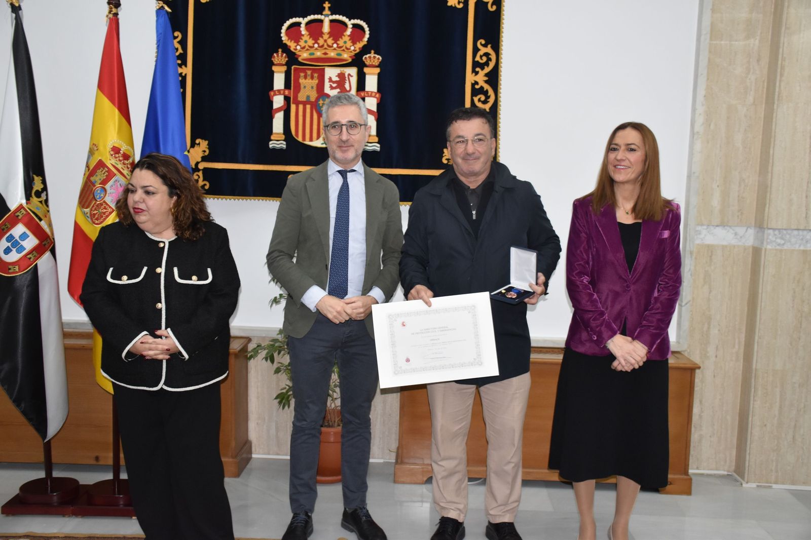 Protección Civil rreconoce el éxito de la OPE con la entrega de sus Medallas