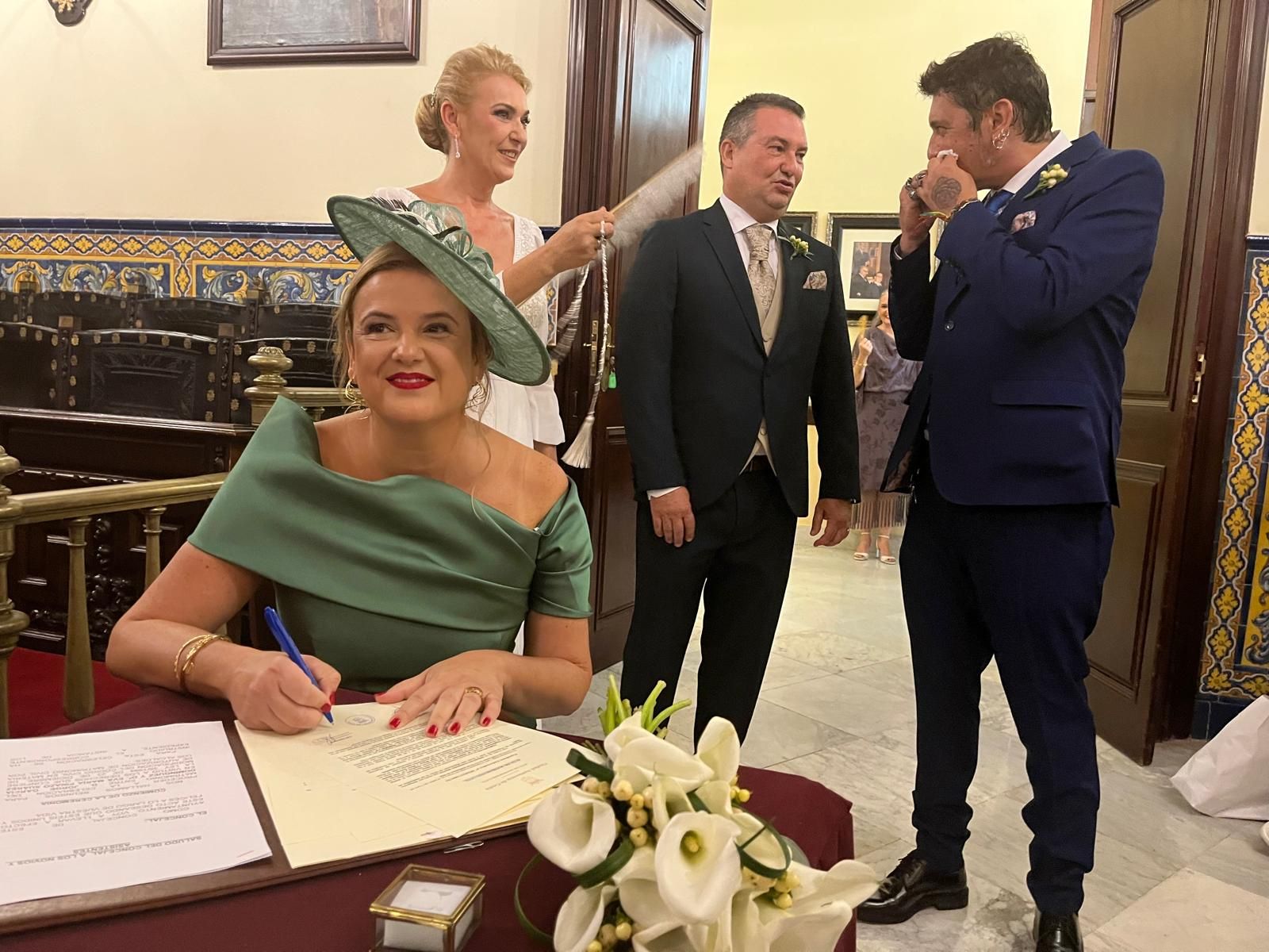 Boda en la Asamblea de Ceuta
