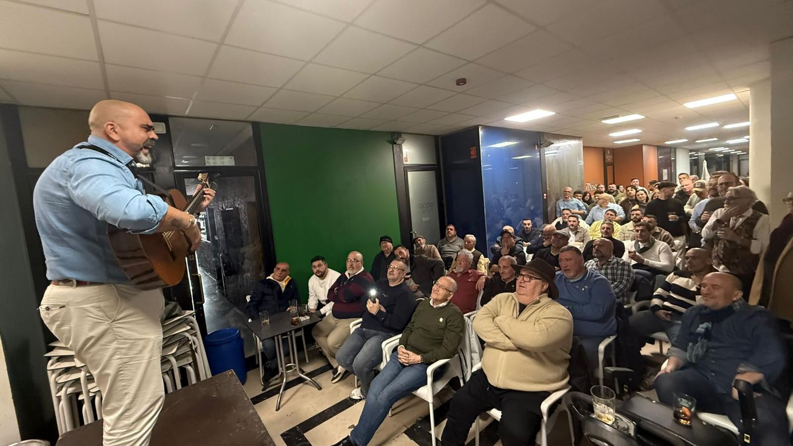 Actuación de Vicente Lázaro 'Lali'