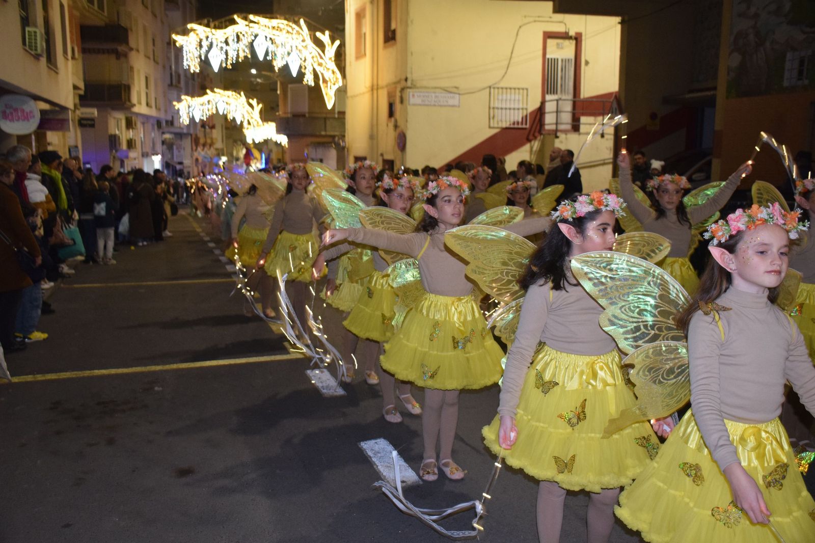 Los ceutíes se emocionan con la llegada de los Reyes Magos