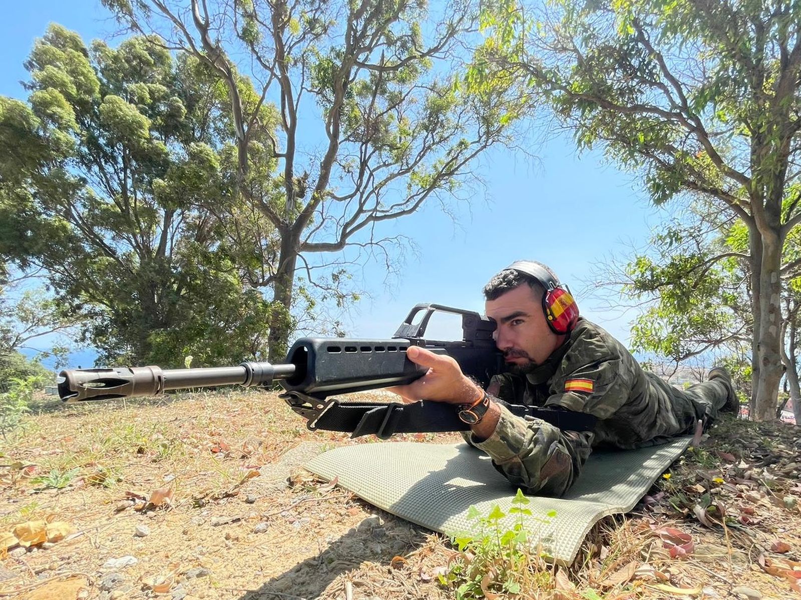 Melero repasa su trayectoria, las claves mentales de su preparación, sus experiencias, y sus metas de futuro, siempre con un mismo espíritu: representar con orgullo a su unidad al Ejército de Tierra