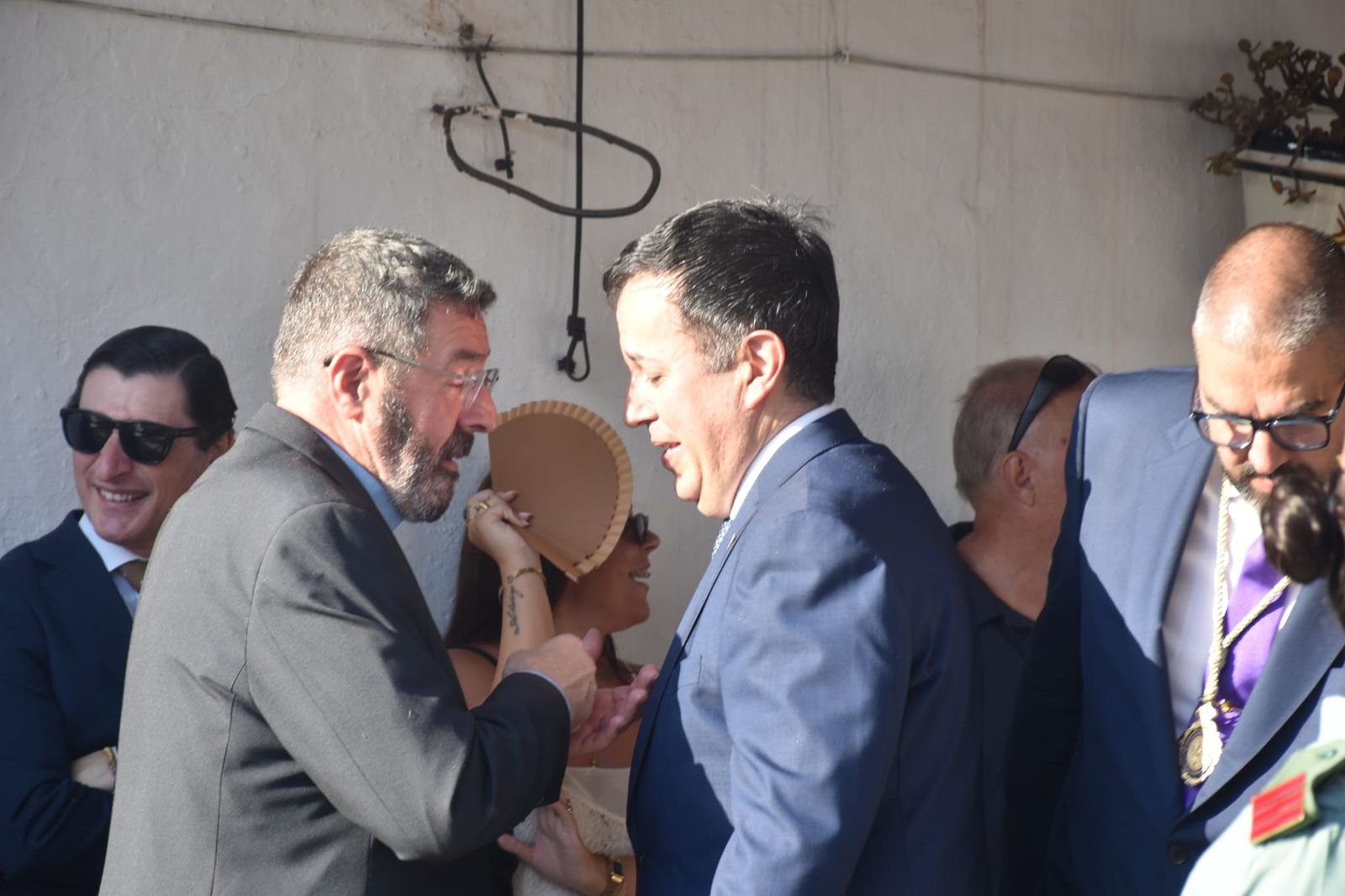 El acuartelamiento González-Tablas acoge una parada militar por el 115 aniversario de Regulares