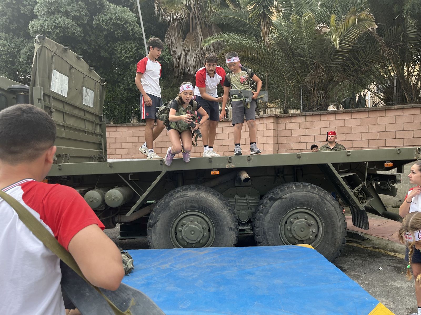 El ‘Desafío de los 300’ convierte Ceuta en una fiesta escolar de esfuerzo, compañerismo y superación