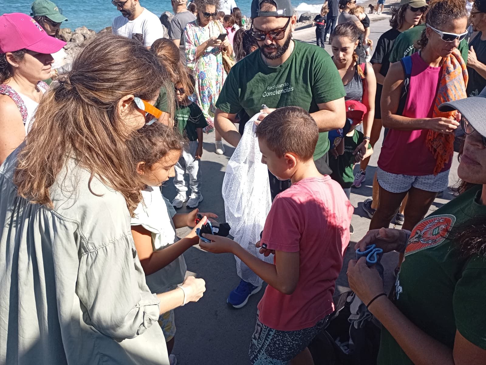 Bonita mañana ecológica en la playa de San Amaro