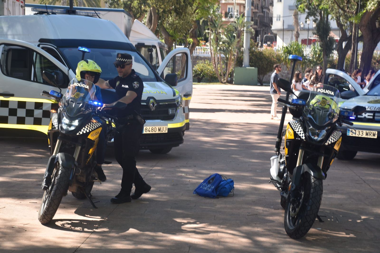 La Policía Local deslumbra a los pequeños de varios centros escolares