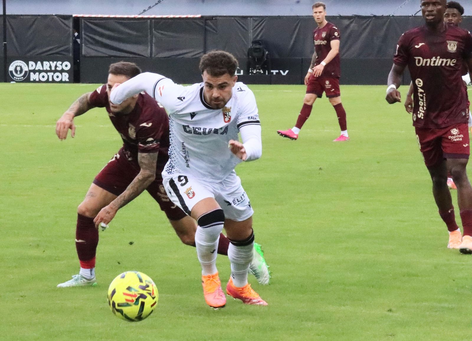 FOTOGALERÍA | El intenso encuentro entre la AD Ceuta y el Leganés en el Alfonso Murube