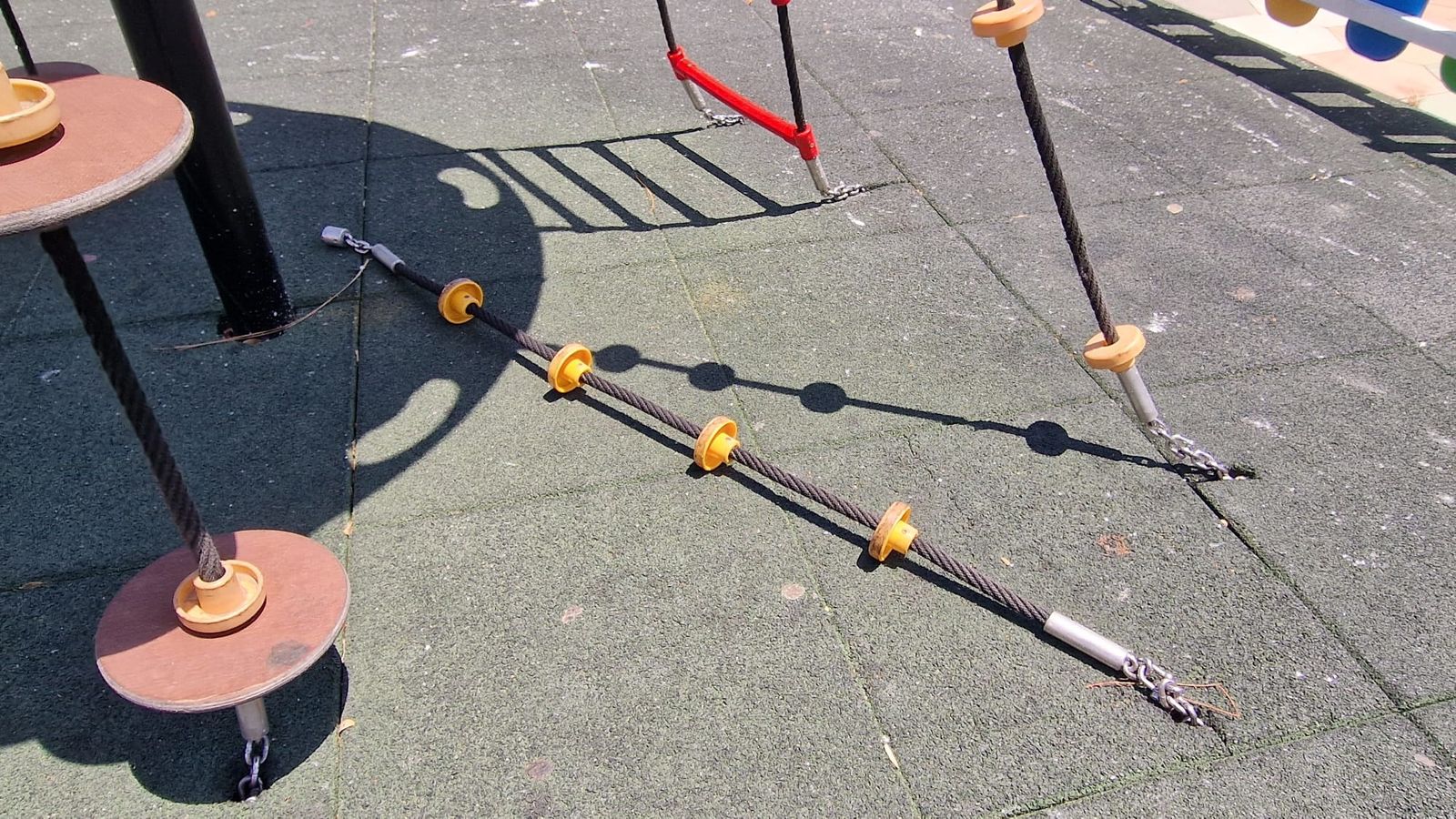 Estado en el que se encuentra actualmente en parque infantil de plaza Nicaragua