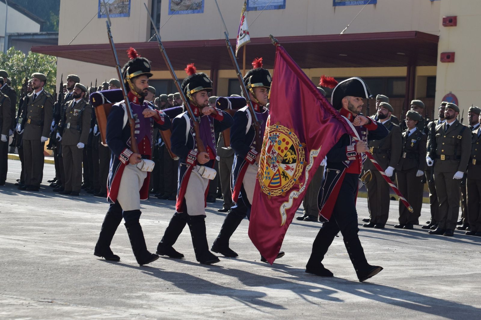 El Regimiento de Ingenieros 7 honra a San Fernando en una solemne parada militar en El Jaral