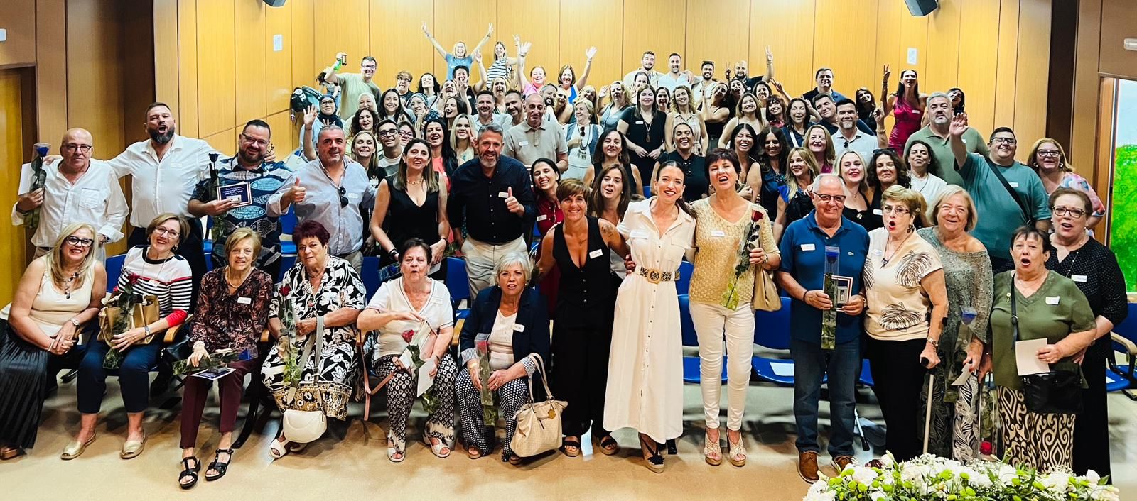 Antiguos alumnos de Juan XXIII y Sagrado Corazón convierten el Colegio San Daniel en un refugio de recuerdos