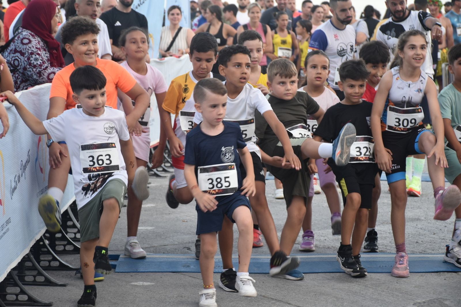 “Bily” y Elena López, reyes de la XXXI carrera popular de San Juan