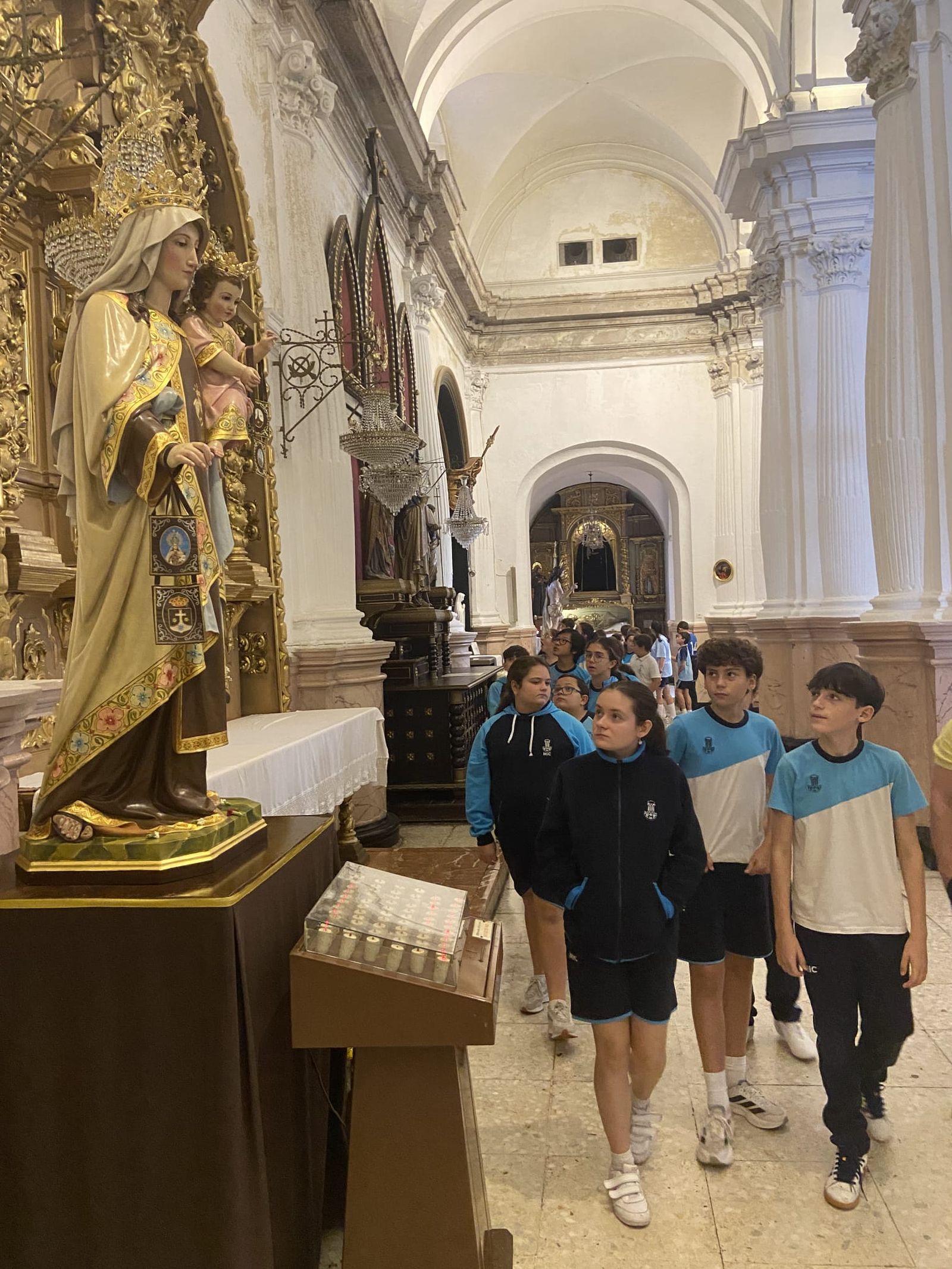 Jornada festiva en el Colegio La Inmaculada con motivo de la víspera del Día de todos los Santos Jornada festiva en el Colegio La Inmaculada con motivo de la víspera del Día de todos los Santos