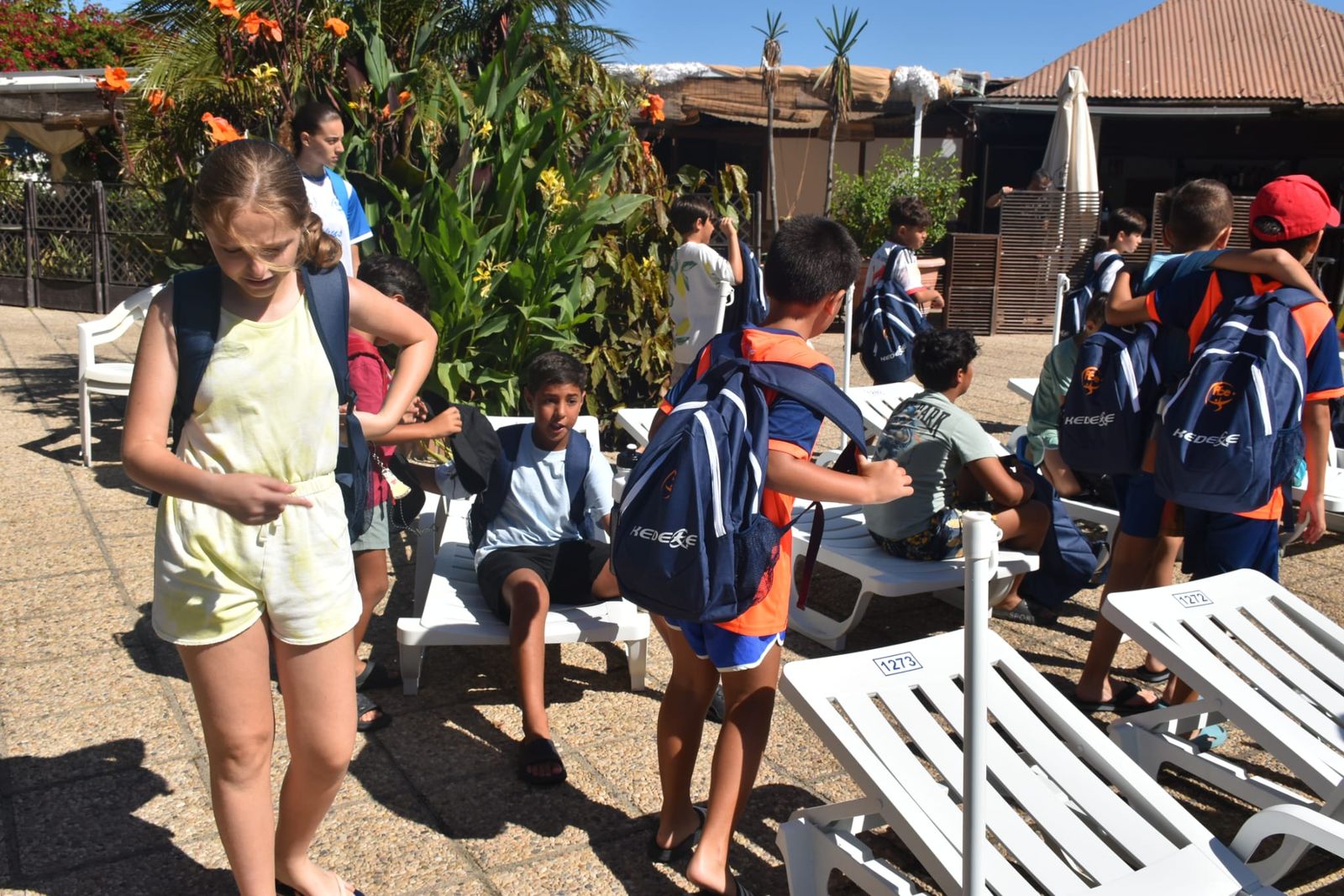 El Campus de Verano Emilio Cózar disfruta de una refrescante jornada en el Parque Marítimo
