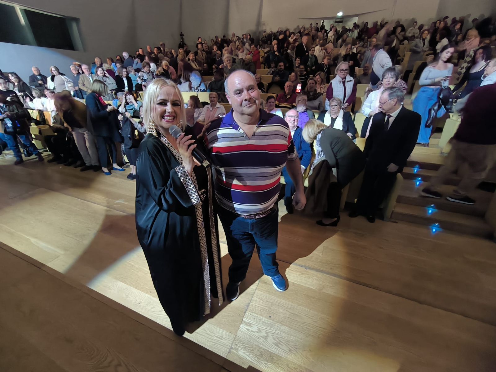 La canción y la copla españolas enamoran a los mayores de Ceuta