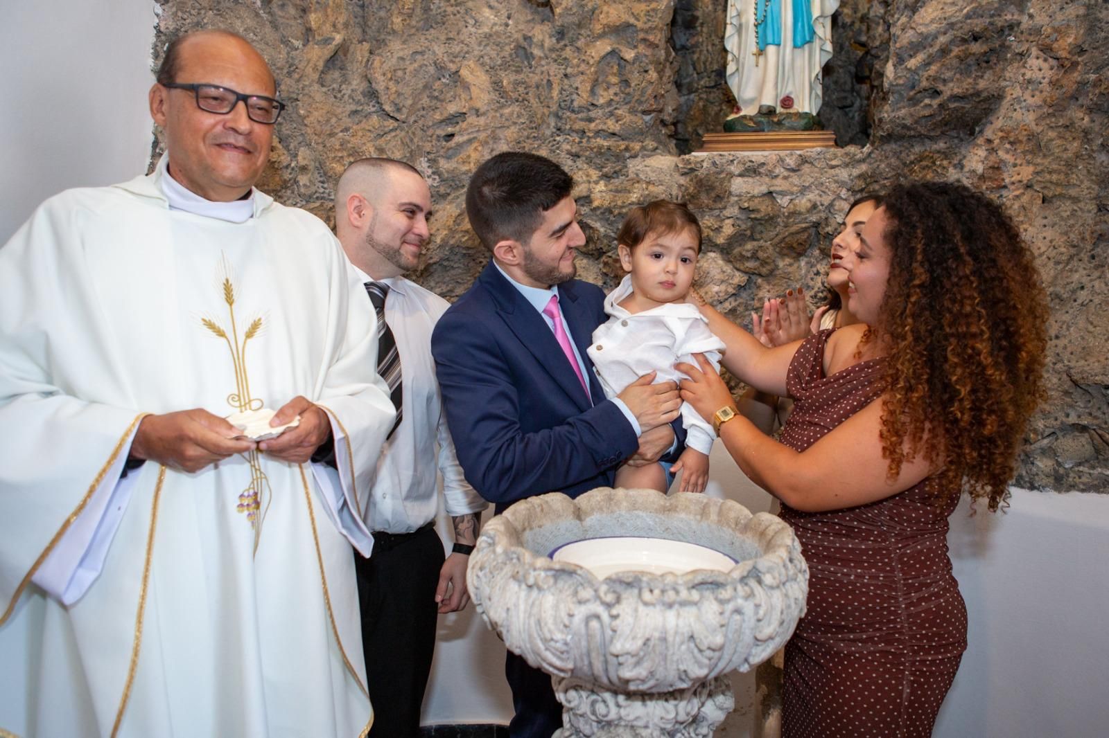 Bautizo de Julen y Gael en la Iglesia de Nuestra  Señora del  Valle