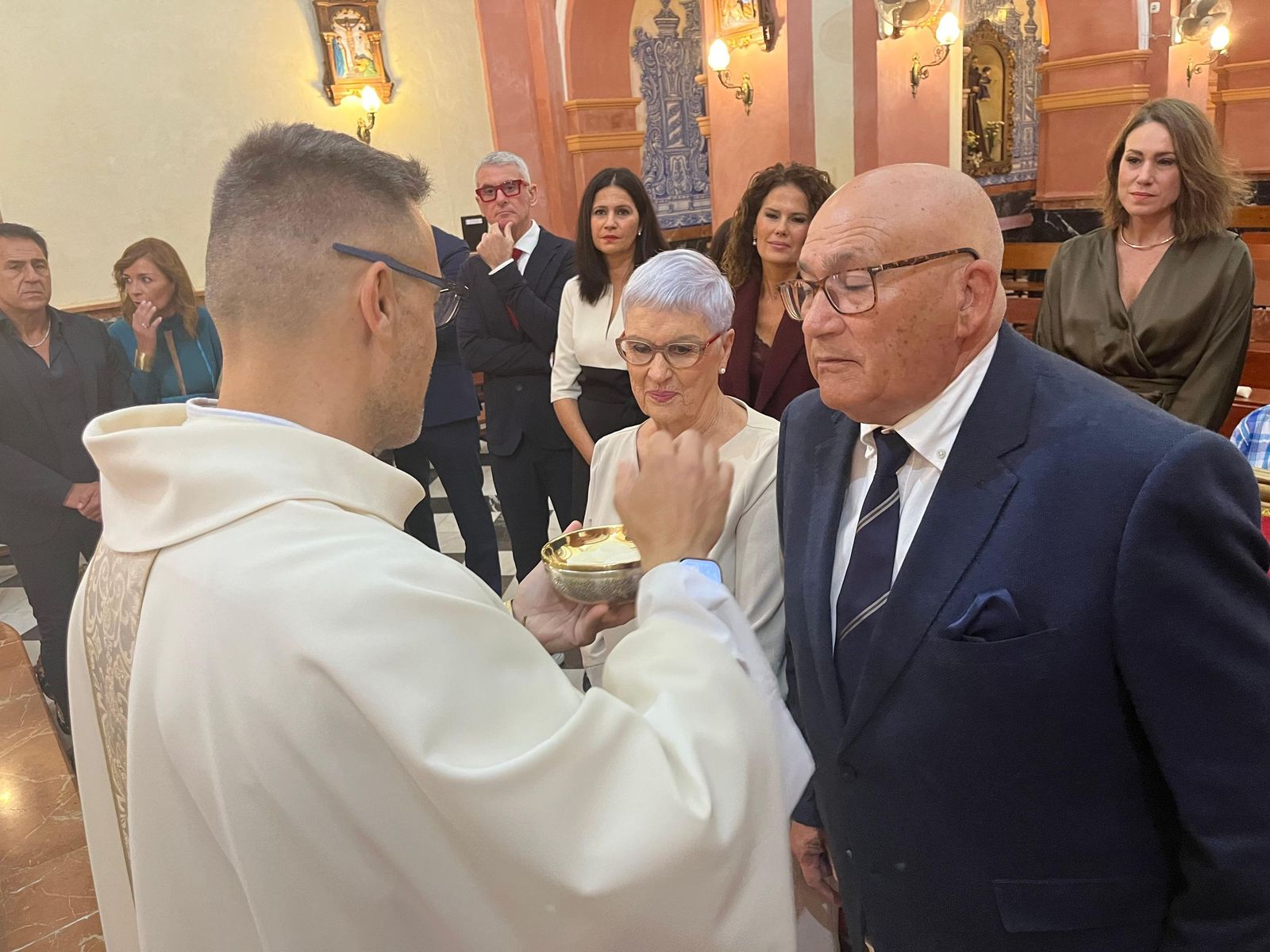 Boda de Oro de Manuel y María Isabel en la Iglesia de los Remedios