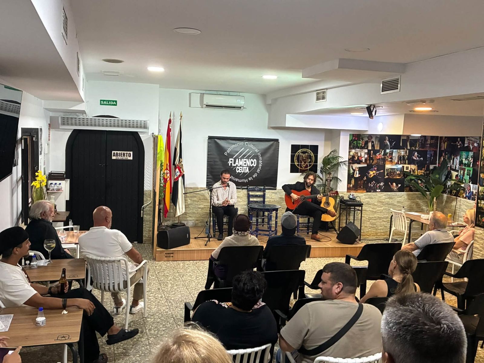 El V Ciclo de Otoño Flamenco en el Estrecho arrancó con el cante de Manuel de la Tomasa