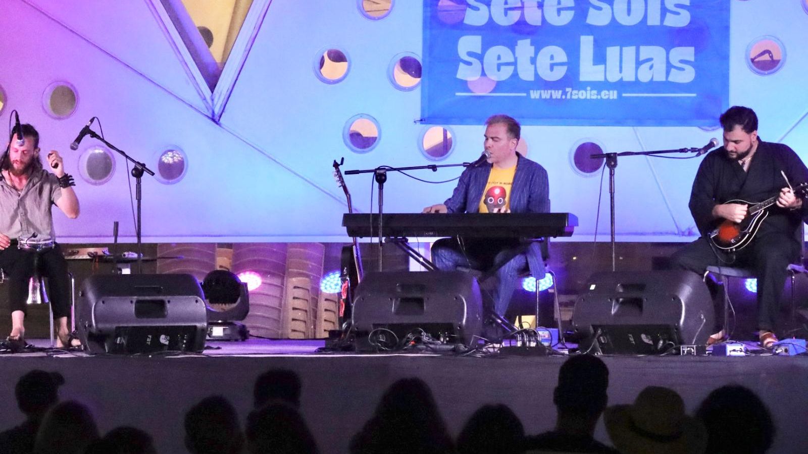 Concierto de 'Bridges on Mediterranean' en el Festival Sete Sóis Sete Luas