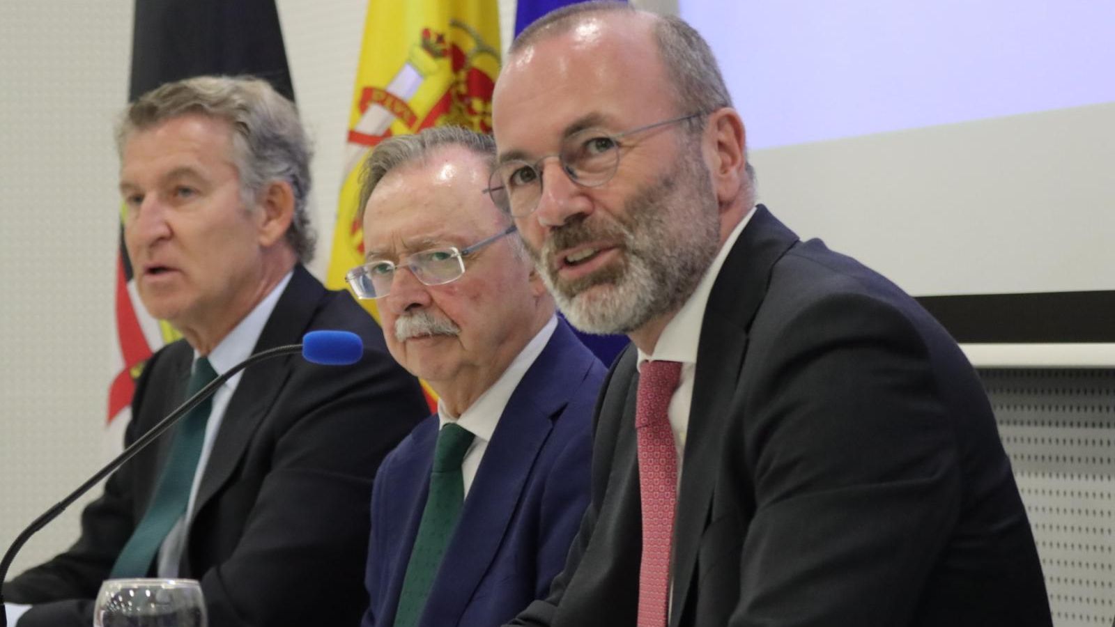 Weber se queda “estupefacto” ante la situación de Ceuta y exige actuar ya