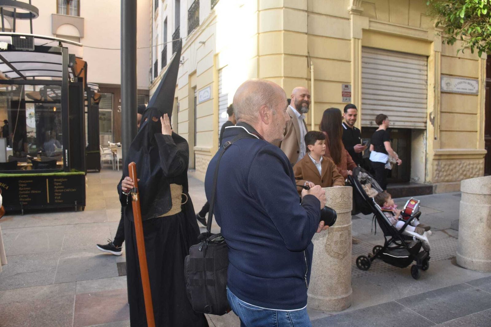 Saetas y emoción a raudales para la salida de la Buena Muerte