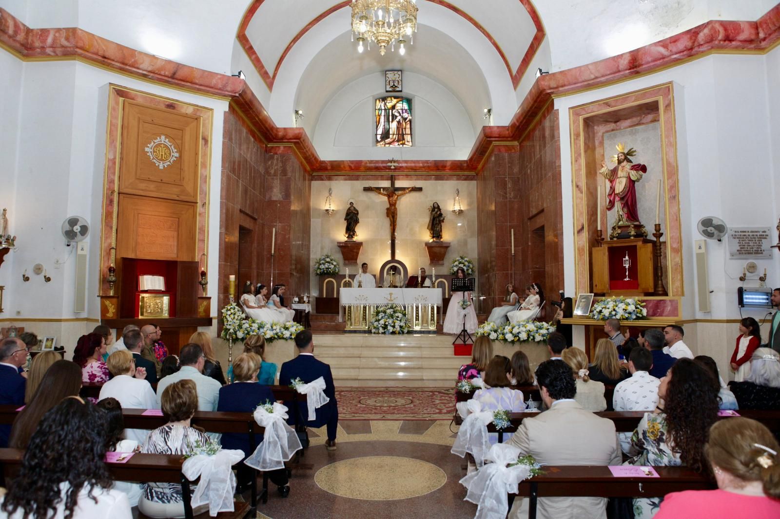 Comuniones en la Parroquia de Santa Teresa de Jesús