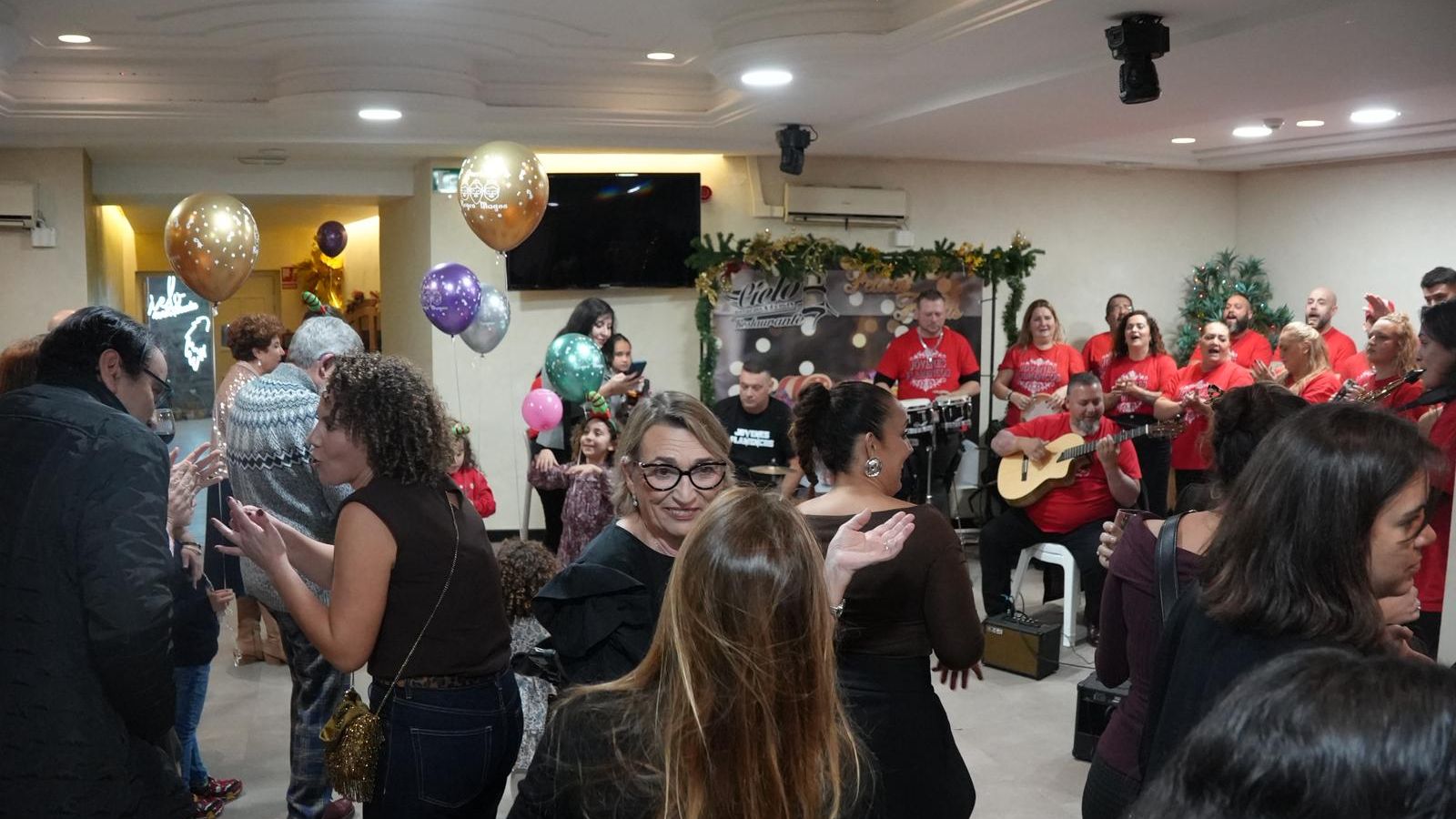 Cena de Navidad del Colegio de Médicos 2025 en la terraza El Cielo