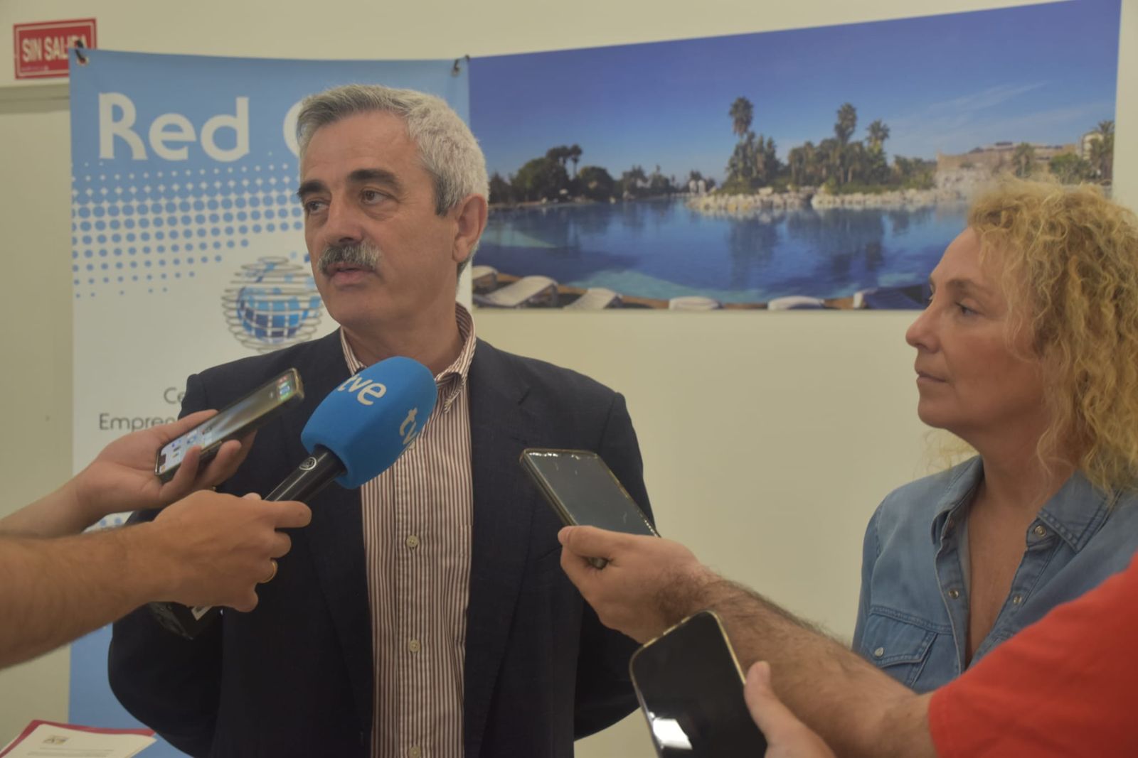 El SEPE celebra 40 años de políticas de empleo con una mesa redonda de éxito y participación