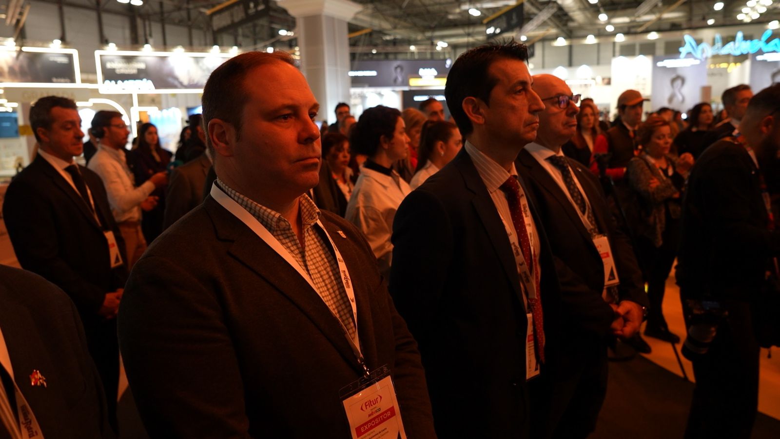 Ceuta inicia su participación en FITUR asistiendo al homenaje a las víctimas de Adamuz en el stand de Andalucía