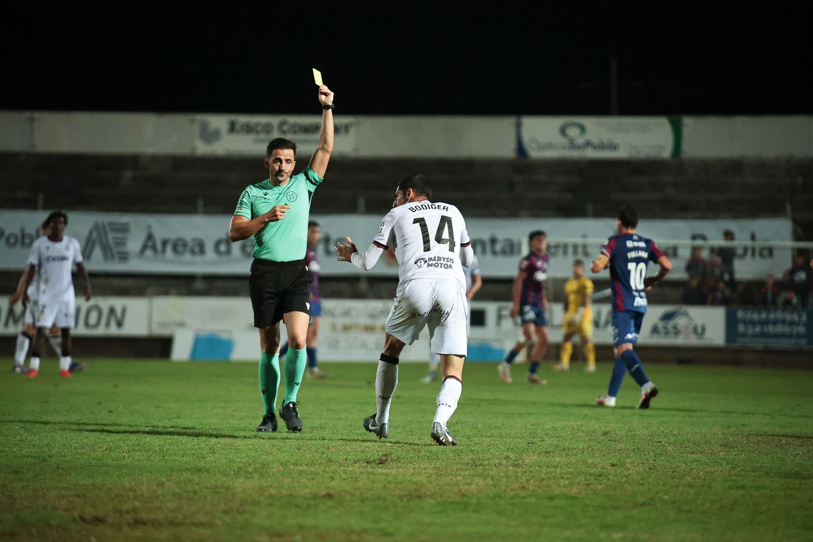 Victoria poco convicente del Ceuta ante el Poblense (1-2) para avanzar en Copa