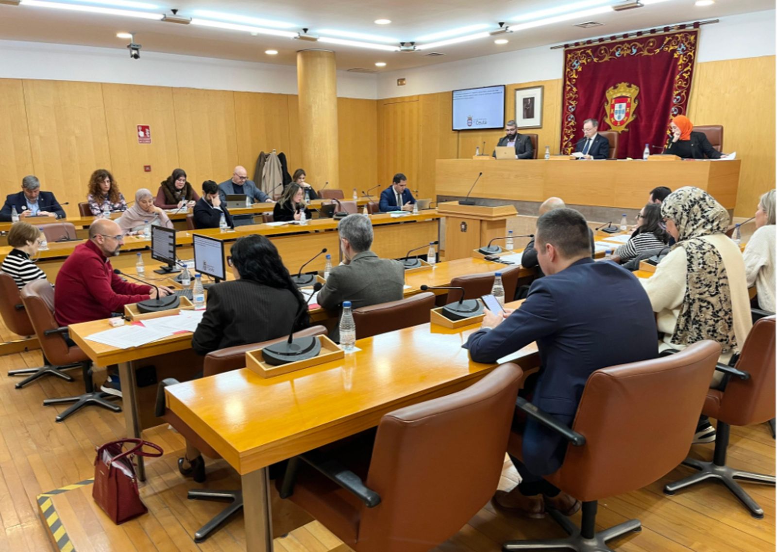 Un momento de la sesión plenaria celebrada hoy