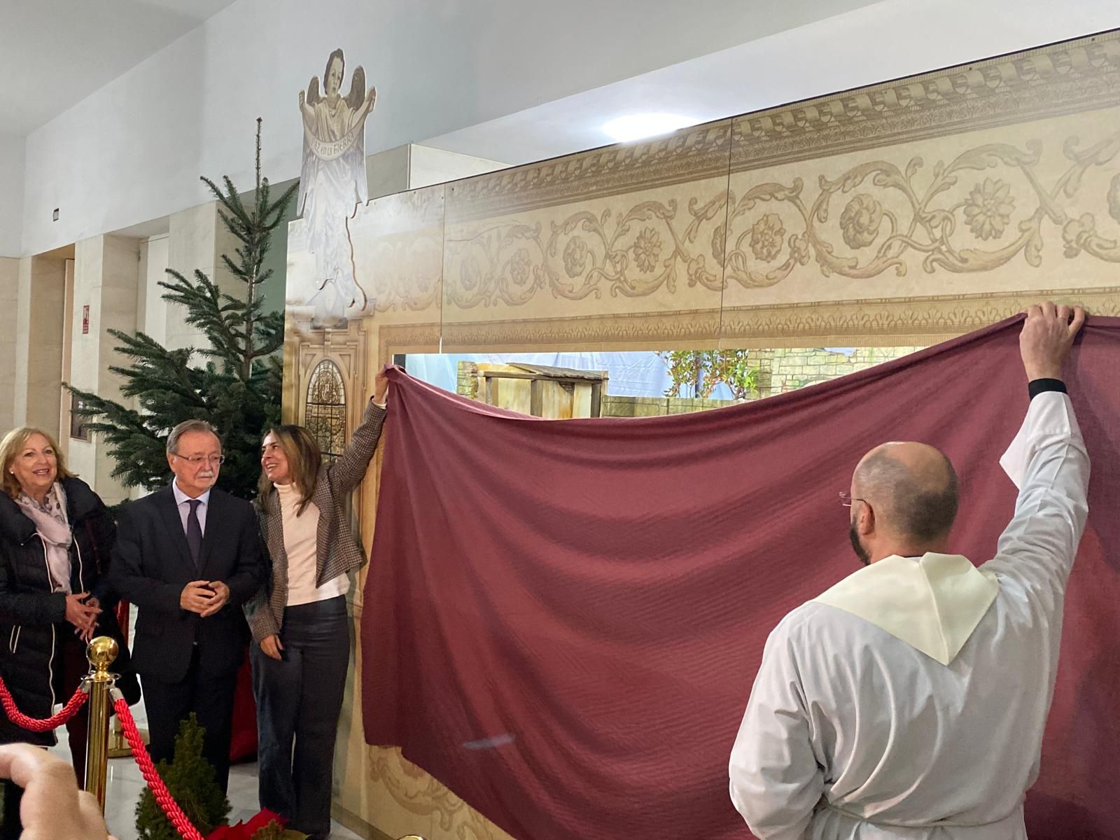El Ayuntamiento inaugura un Belén “de recuerdo y tradición”