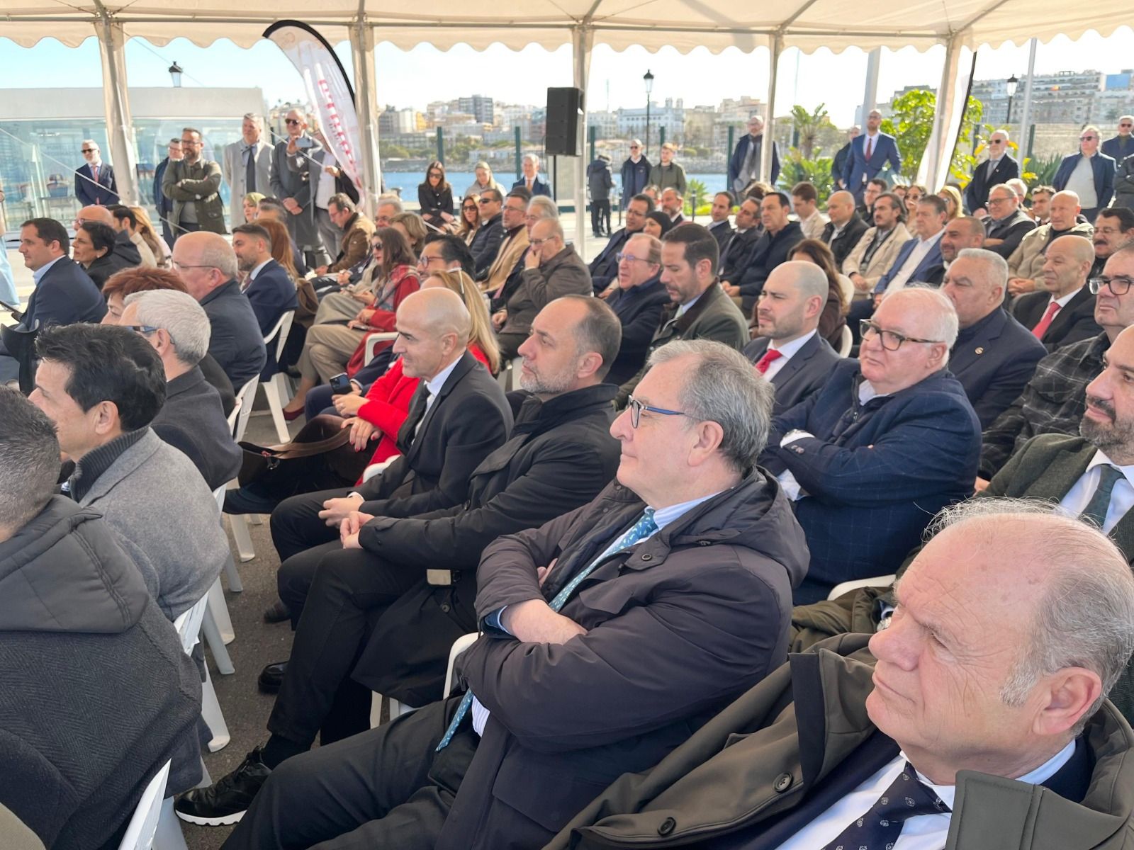 Primera piedra de la incubadora de alta tecnología Odissea