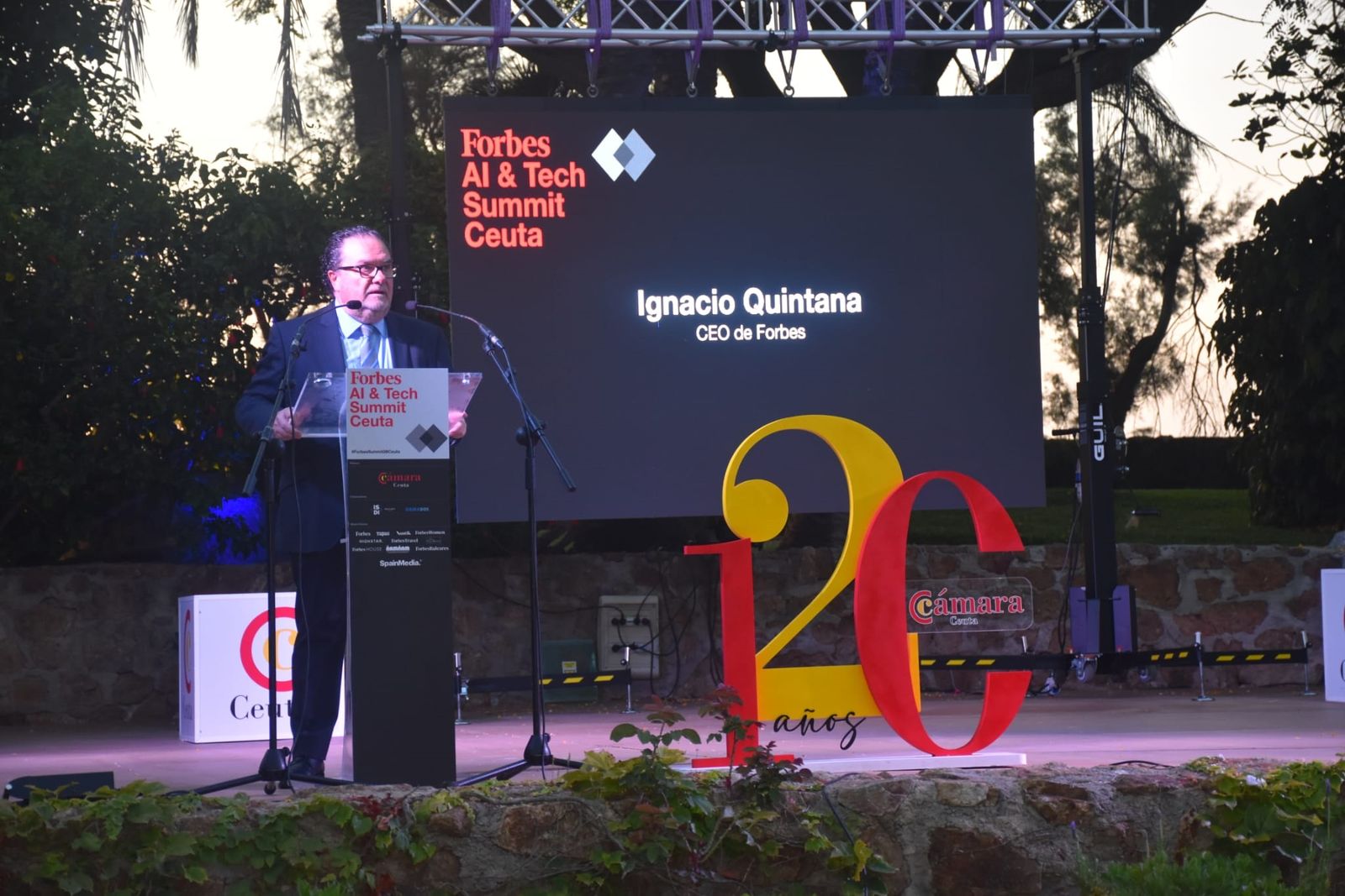 Una recepción el el Parque Marítimo, antesala del Forbes Ceuta AI & Tech Summit