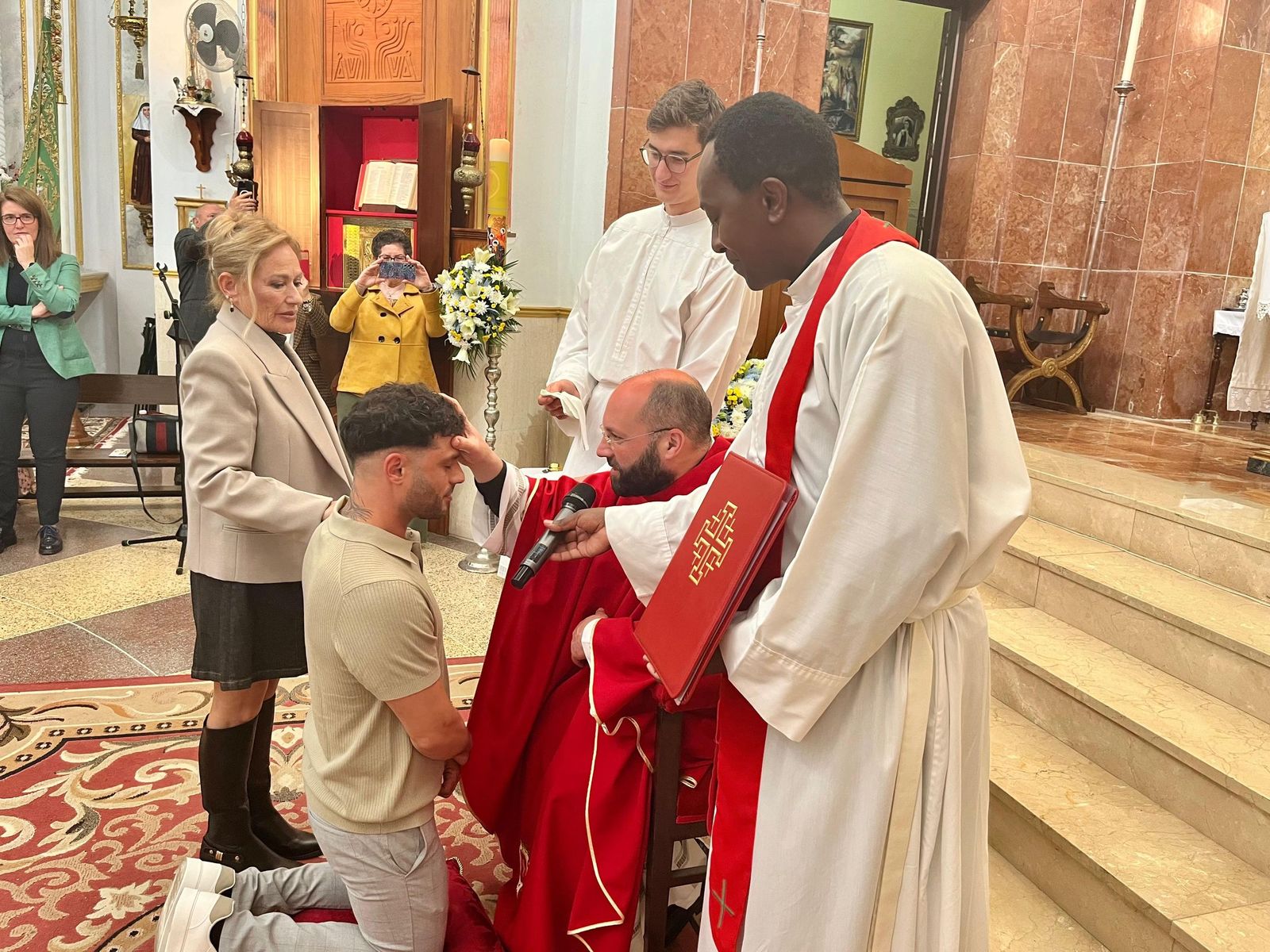 Confirmaciones en la Parroquia de Santa Teresa