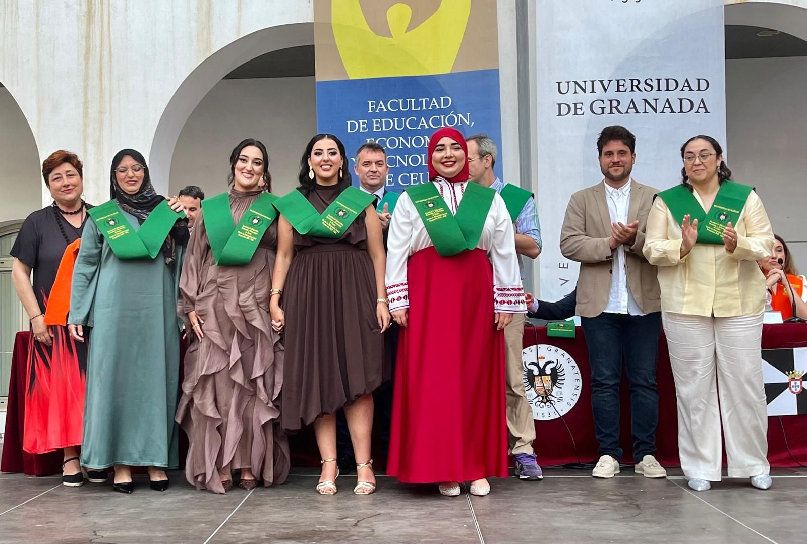 La Facultad de Educación, Economía y Tecnología celebra la graduación de su promoción 2022-2026
