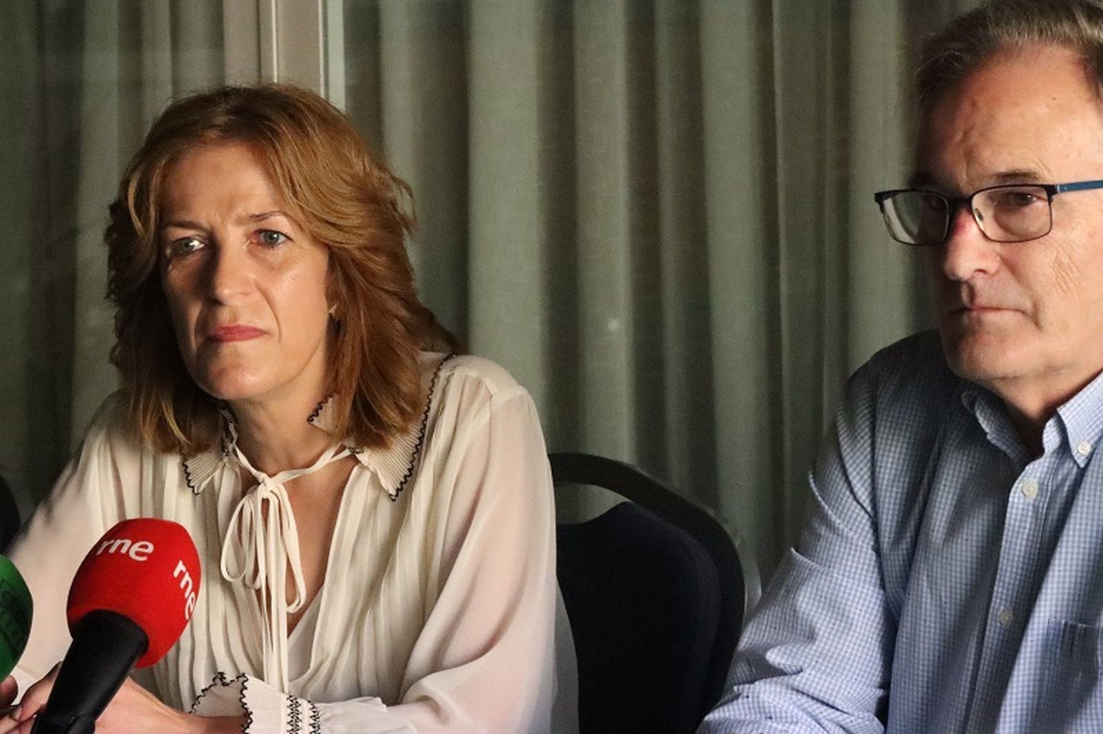 La directora general del INGESA, Isabel Muñoz, junto al director territorial Jesús Lopera . / FOTO REDUAN