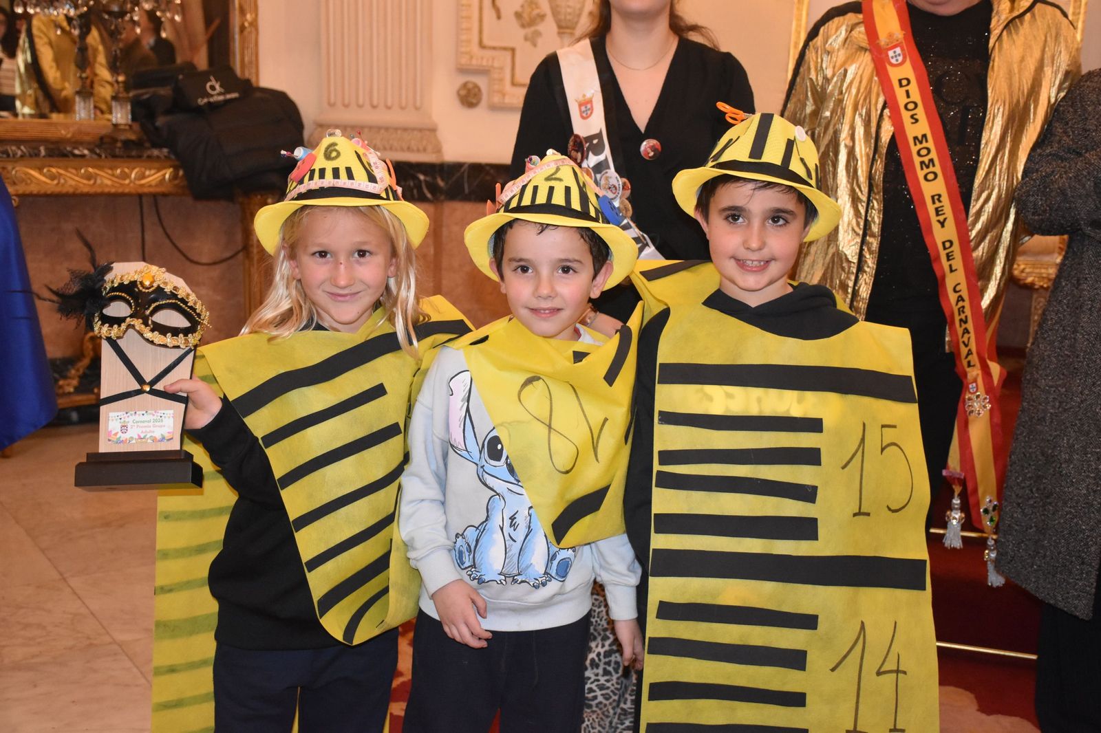 El Carnaval brilla por última vez este año con los premios de las cabalgatas