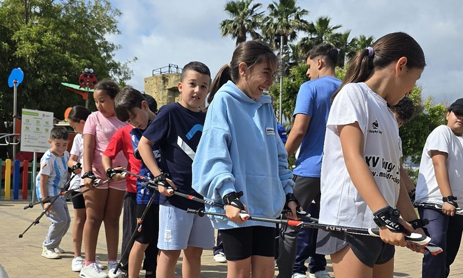 Más de 500 escolares de Ceuta participan en las jornadas de iniciación a los deportes de montaña organizadas por la FDMEC