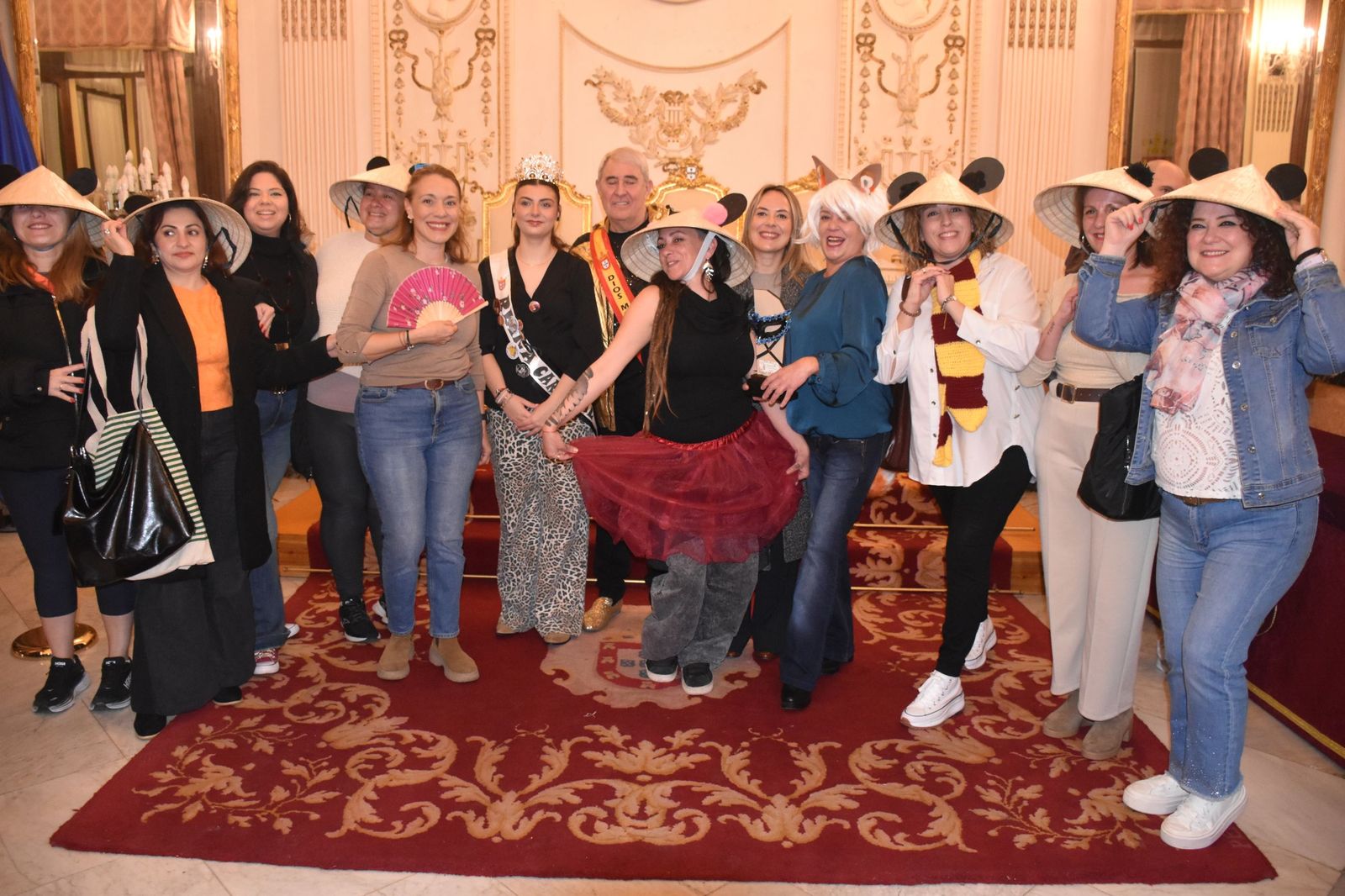 El Carnaval brilla por última vez este año con los premios de las cabalgatas