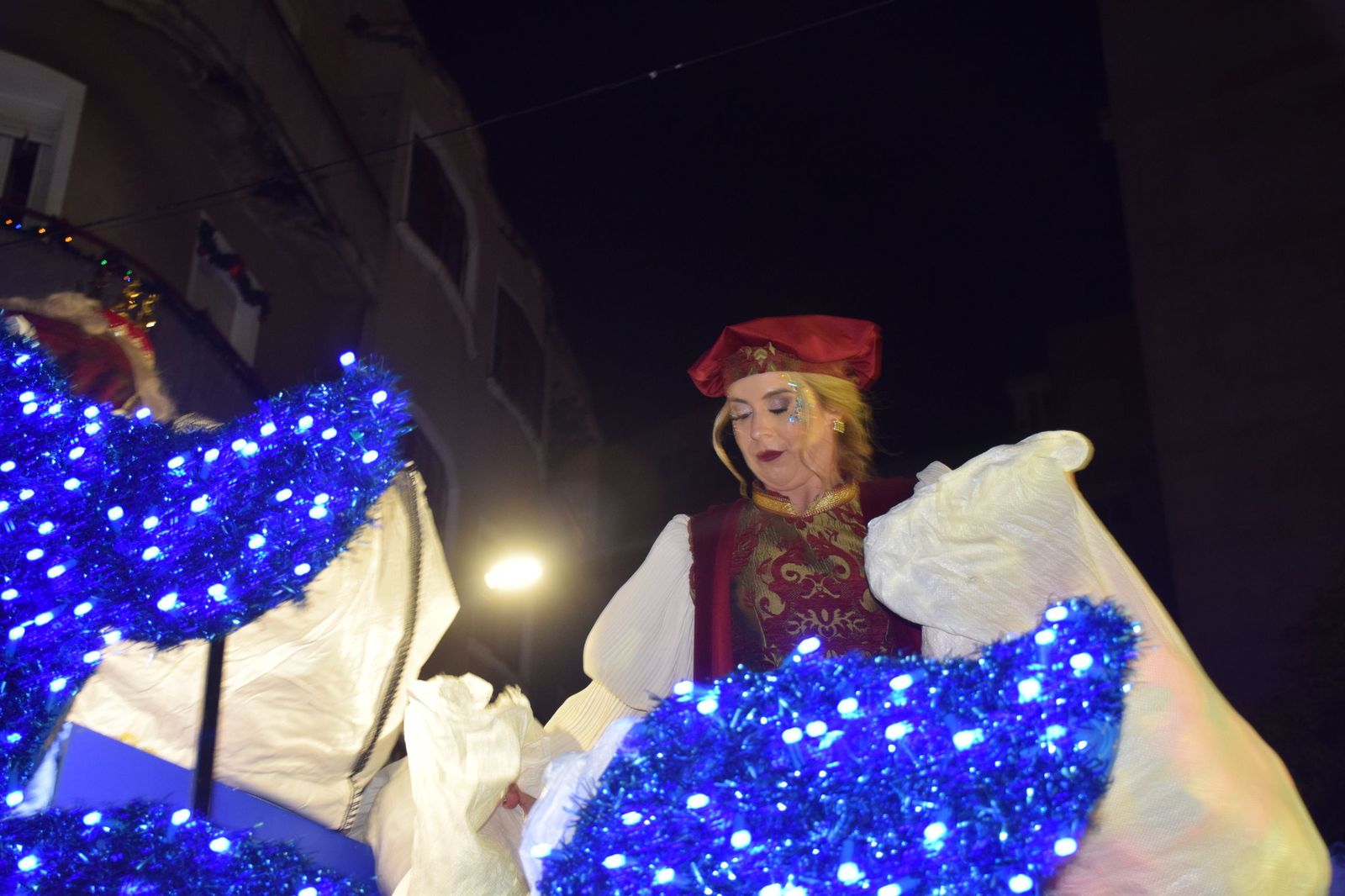 Los ceutíes se emocionan con la llegada de los Reyes Magos