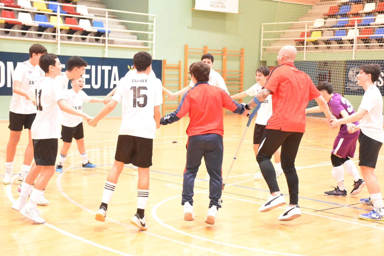 El Deportivo Ceutí celebra el título conquistado