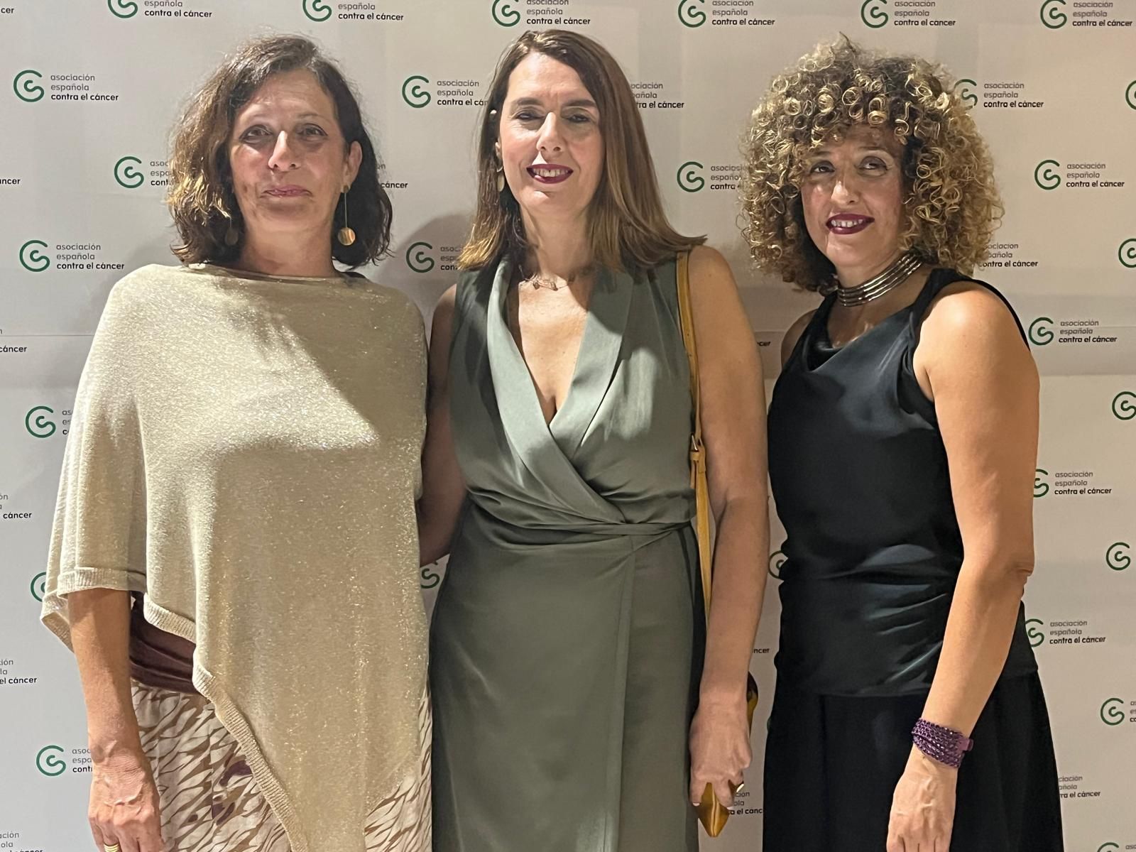 FOGALERÍA | La cena benéfica en Ceuta de la AECC en imágenes