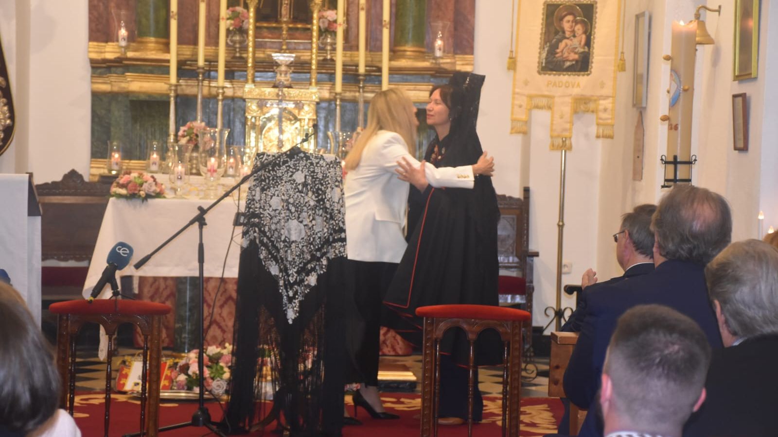 La Eucaristía y pregón se celebró en la Ermita de San Antonio